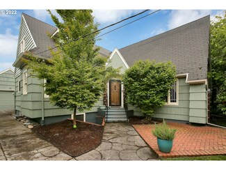 2805 SE Market St, Portland, OR 97214