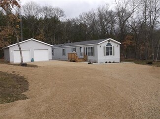 w 1874 55th St, Lyndon Station, WI 53944