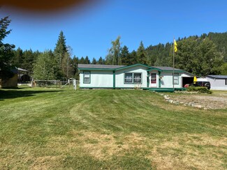 212 8th Ave, Ione, WA 99139
