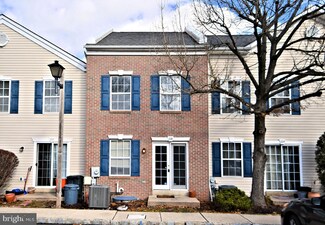 110 Newport Ct, Harleysville, PA 19438