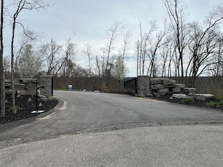 12873 Triple Oak Dr NE Unit 13, Vergennes Township, MI 49331