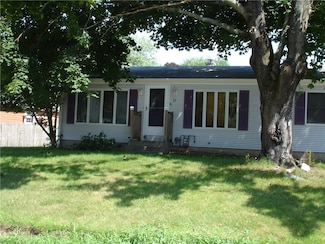 32 Wade Rd, Woonsocket, RI 02895