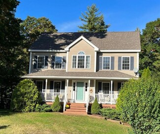 142 Tuck Dr, Fremont, NH 03044
