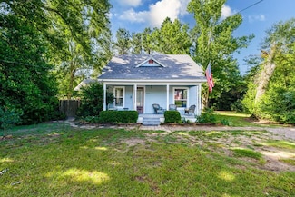 3312 Center Rd, Nacogdoches, TX 75961