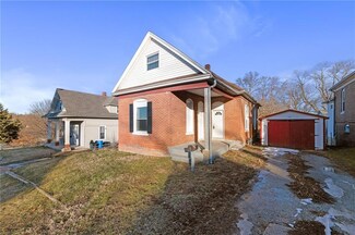 1307 N 13th St, Saint Joseph, MO 64501