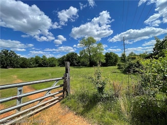 7021 State Line Rd, Fort Smith, AR 72901