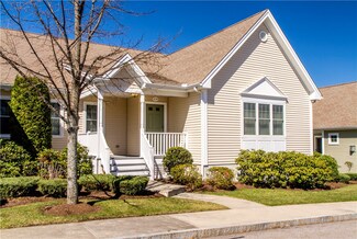 500 Mendon Rd Unit 214, Cumberland, RI 02864
