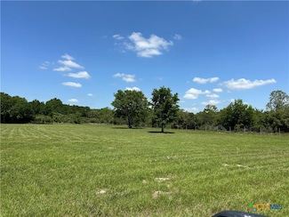 6340 Old Hwy Rd, Inez, TX 77968