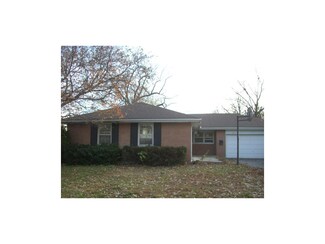 813 S Ash Ave, Independence, MO 64053