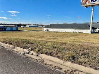 Lot 2 Wells St, Odessa, MO 64076