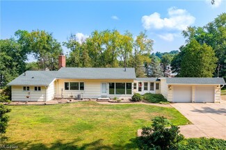 1385 Koons Rd, North Canton, OH 44720