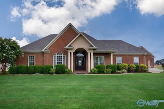 402 Vista Shores Rd, Rogersville, AL 35652
