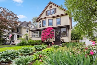 210 Baldwin St, Glen Ridge, NJ 07028