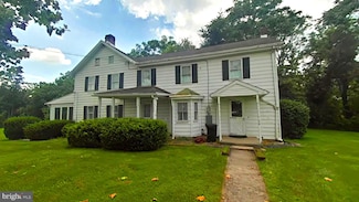 899 Shrivers Corner Rd, Gettysburg, PA 17325