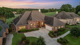 203 Wick Willow Dr, Montgomery, TX 77356
