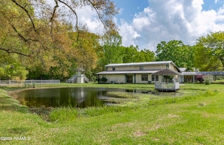1043 McVeigh Rd, Arnaudville, LA 70512