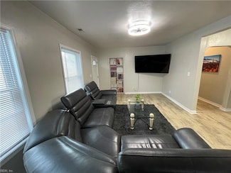220 Chesterfield Rd, Hampton, VA 23661