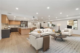 5110 Whitsett Ave Unit 105, Los Angeles, CA 91607