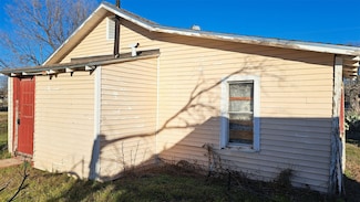 804 S Neches St, Coleman, TX 76834