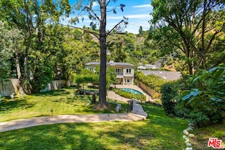 1701 Roscomare Rd, Los Angeles, CA 90077