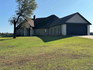 215 Deerfield Lake Cir, Longview, TX 75605