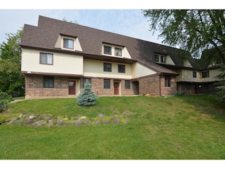 1010 N Sunnyvale Ln Unit B, Madison, WI 53713