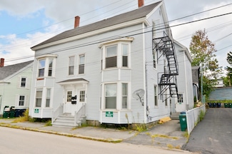 28 Cutts St, Biddeford, ME 04005