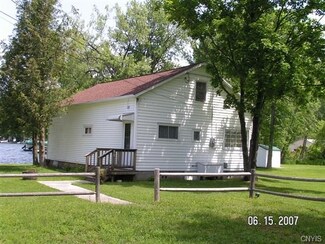 107 Narsasian Rd, de Ruyter, NY 13052