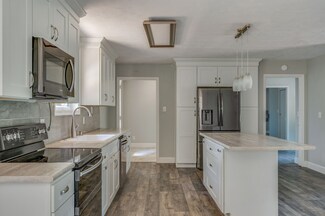 8235 Old Pond Creek Rd, Pegram, TN 37143