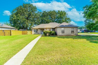 18 Buttercup Ln, Cabot, AR 72023