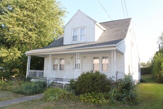 317 Oak St, Old Forge, PA 18518