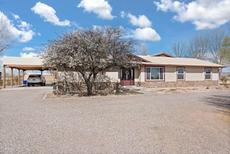 69 Midway Rd, Lemitar, NM 87823