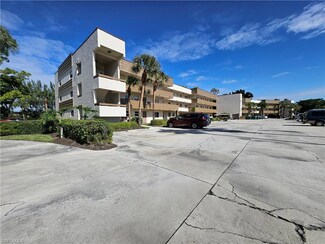 499 Forest Lakes Blvd Unit 2-304, Naples, FL 34105