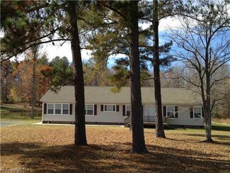 7246 Lake Juno Rd, Liberty, NC 27298