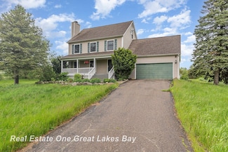 2203 Bullock Rd, Lapeer, MI 48446