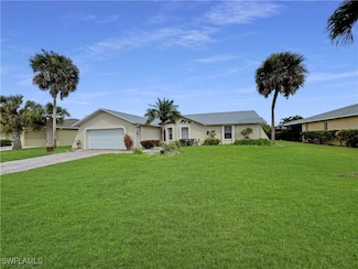 2831 SE 19th Place, Cape Coral, FL 33904