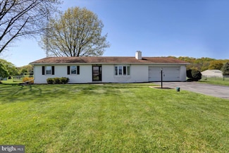 8821 Olde Scotland Rd, Shippensburg, PA 17257
