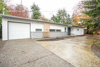 660 SW 144th Place, Burien, WA 98166