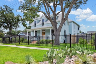 523 W 15th St, Houston, TX 77008