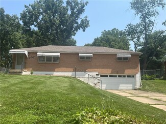 707 N Morse Ave, Liberty, MO 64068