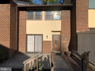 25 Bayberry Ct, Woodbury, NJ 08096