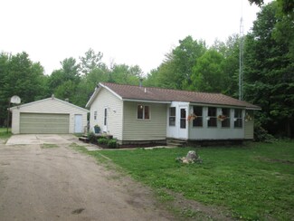 3313 W Klees Rd, Stanton, MI 48888