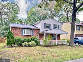 10 Holly Rd, Severna Park, MD 21146
