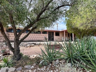 6960 E Oberlin Dr, Tucson, AZ 85710
