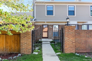 22222 Edgewater Unit 154, Novi, MI 48375