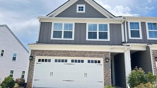 136 Salt Lake Ln, Hoschton, GA 30548