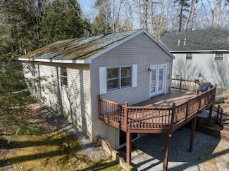 12 Pilgrim Ln, Windham, ME 04062