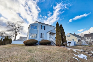 53 Fairview Ave, Stratford, CT 06614