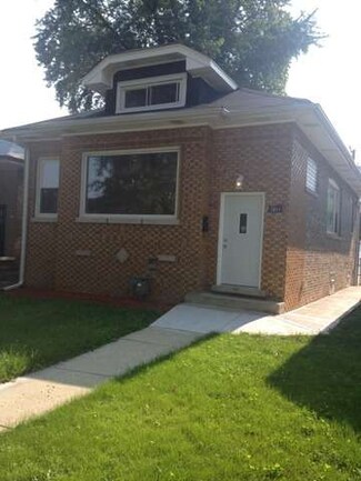 2011 S 10th Ave, Maywood, IL 60153