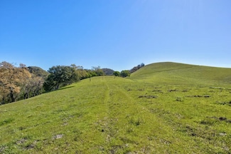 000 Bella Madeira Ln, San Jose, CA 95127